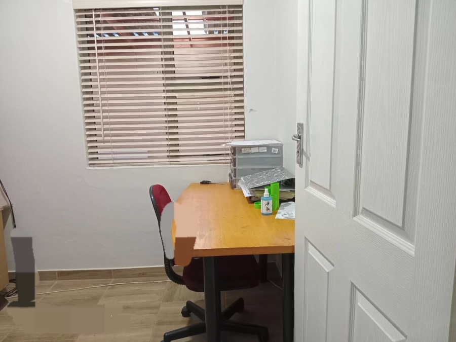 5 Bedroom Property for Sale in Voorbrug Western Cape